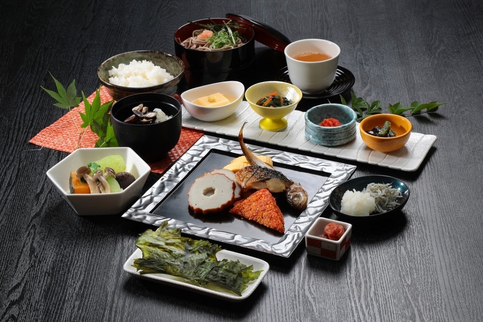 （和）朝食